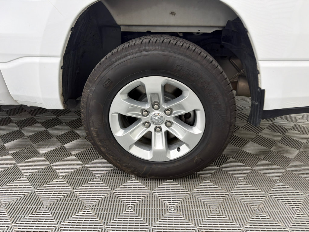 Used 2024 RAM 1500 Laramie RWD image 21