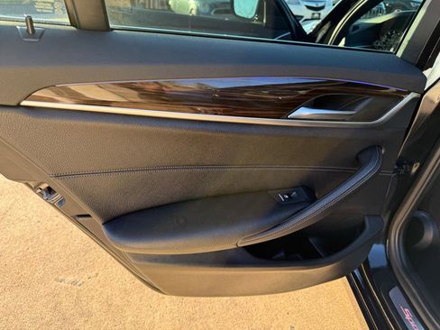 Used 2018 BMW 540i image 22