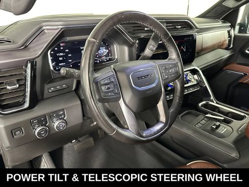 Used 2025 GMC Sierra 3500 Denali Ultimate AWD/4WD image 11