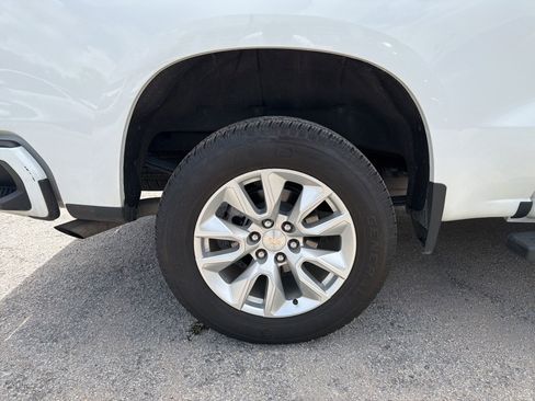 Used 2024 Chevrolet Silverado 1500 Custom RWD image 10