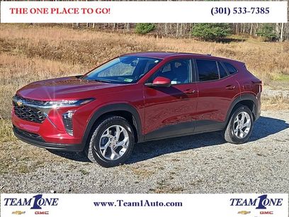 Used 2024 Chevrolet Trax LS w/ LS Convenience Package
