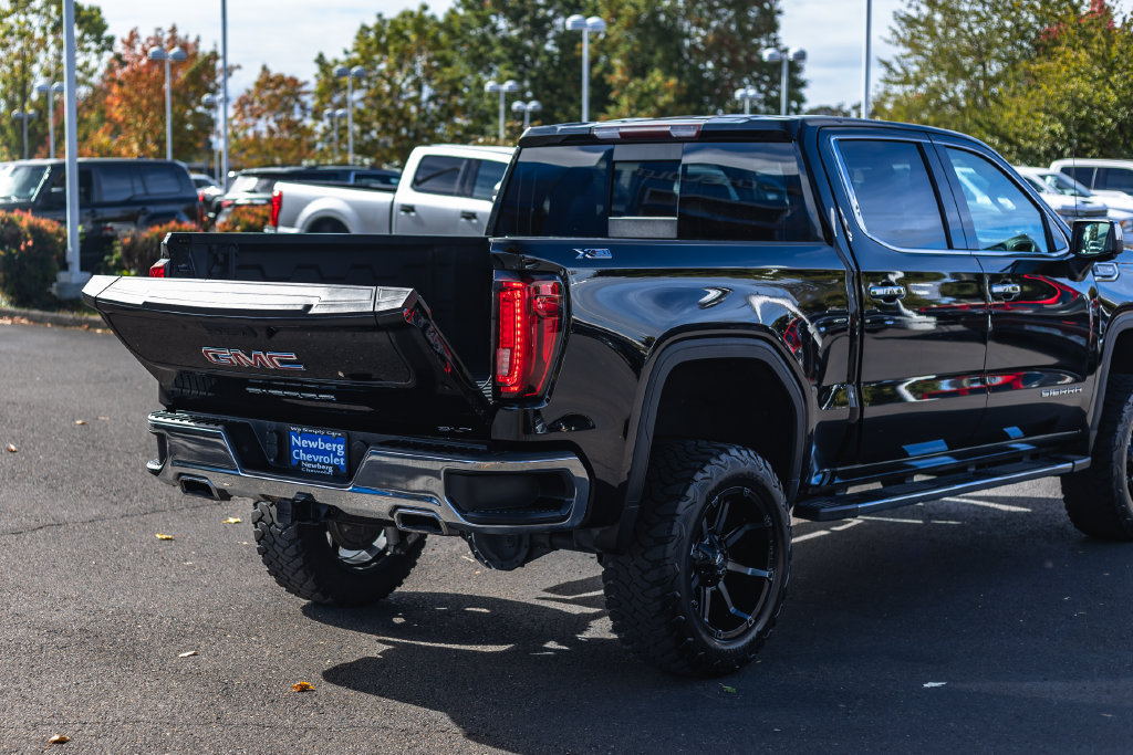 Used 2020 GMC Sierra 1500 SLT w/ SLT Premium Package AWD/4WD image 8