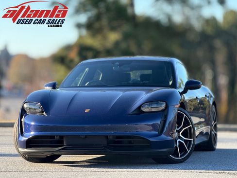 Used 2022 Porsche Taycan image 1