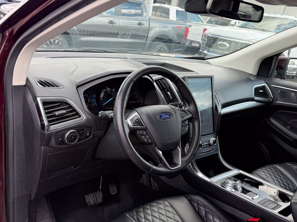 Used 2024 Ford Edge Titanium AWD/4WD image 4