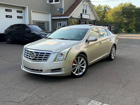 Used 2014 Cadillac XTS Premium FWD image 1
