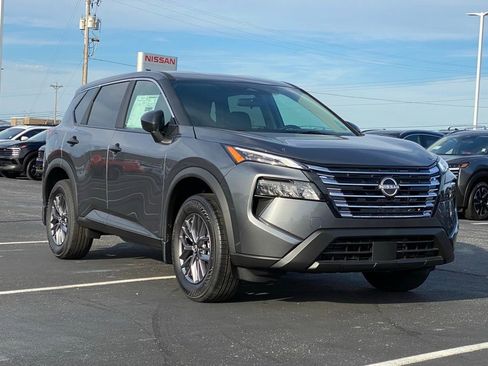 New 2026 Nissan Rogue S image 2