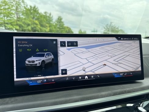 Used 2026 BMW X5 xDrive40i w/ Climate Comfort Package image 13