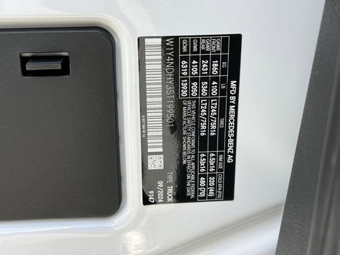 New 2025 Mercedes-Benz Sprinter 2500 image 35