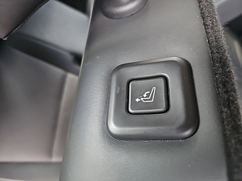 Certified 2025 Hyundai Santa Fe SEL image 31