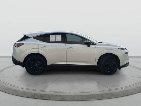 Certified 2025 Nissan Murano SV FWD image 3