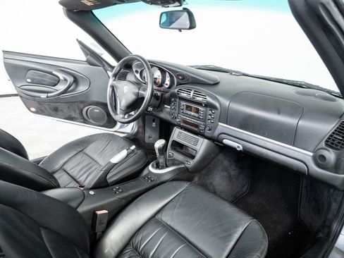 Used 2004 Porsche 911 Carrera 4S AWD/4WD image 15