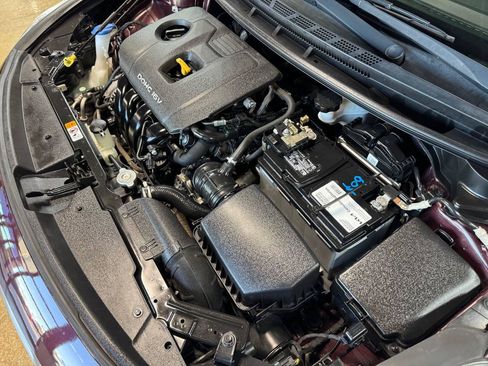 Used 2017 Kia Forte LX FWD image 35