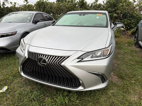 Used 2020 Lexus ES 350 w/ Accessory Package 2 FWD image 8