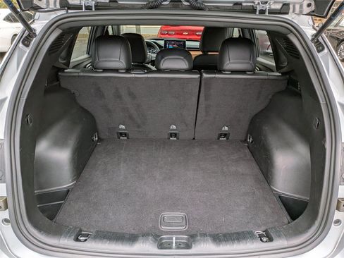 Certified 2024 Jeep Compass Limited image 14