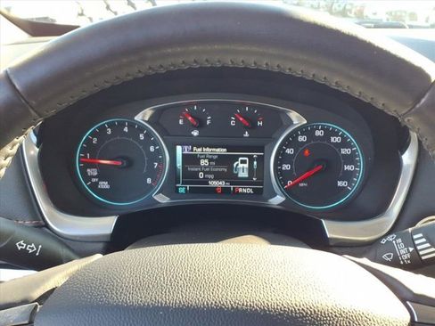 Used 2019 Chevrolet Traverse RS image 20