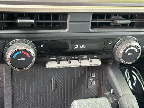 Used 2026 Toyota Tacoma TRD Off-Road AWD/4WD image 19