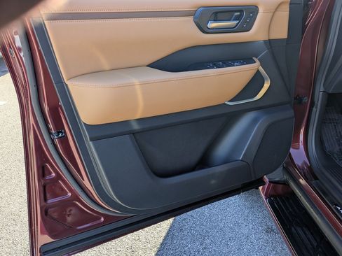 New 2026 Nissan Armada Platinum Reserve image 11