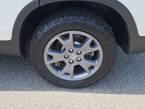 Certified 2024 Honda Passport TrailSport image 30
