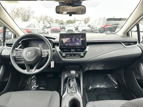 Certified 2024 Toyota Corolla LE image 28