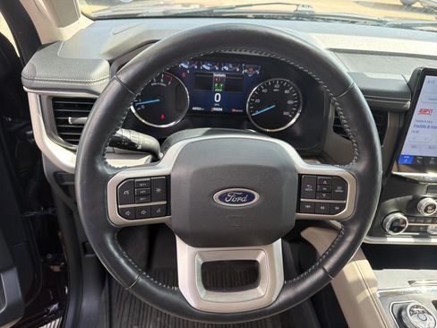 Used 2023 Ford Expedition Max XLT RWD image 14