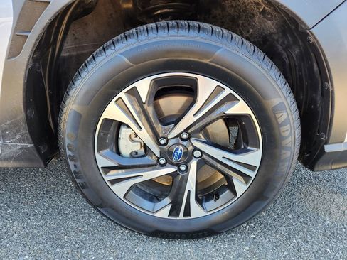 Used 2024 Subaru Crosstrek 2.0i Premium image 7