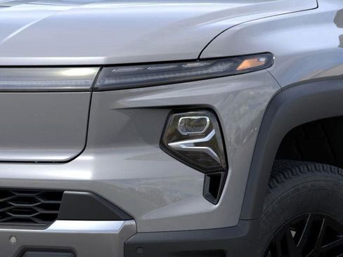New 2026 Chevrolet Silverado EV LT image 10