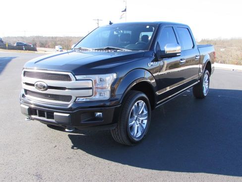 Used 2019 Ford F150 Platinum w/ Equipment Group 701A Luxury image 3