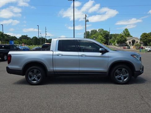 Used 2023 Honda Ridgeline RTL-E image 2