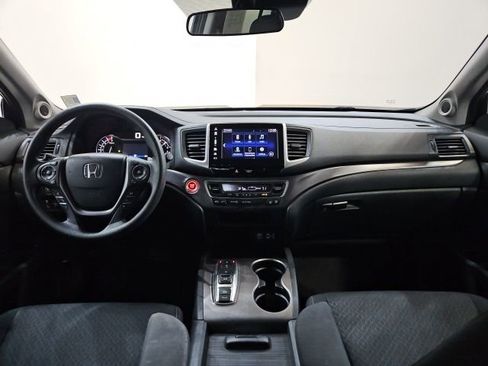 Certified 2020 Honda Ridgeline Sport image 25