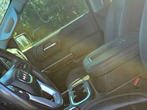 Used 2019 GMC Sierra 1500 SLT w/ SLT Premium Plus Package image 4