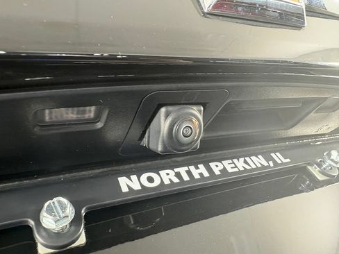 Used 2025 Chevrolet Trax LT w/ Driver Confidence Package FWD image 33