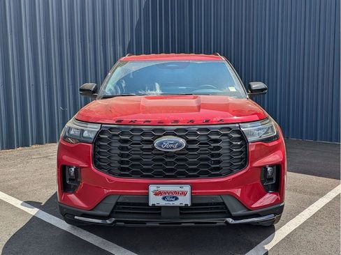 New 2026 Ford Explorer ST-Line image 3