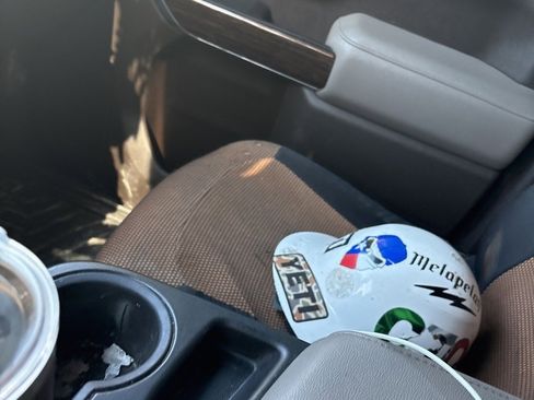 Used 2022 GMC Sierra 3500 SLE w/ SLE Convenience Package image 12