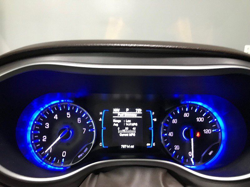 Used 2017 Chrysler Pacifica Touring-L FWD image 22