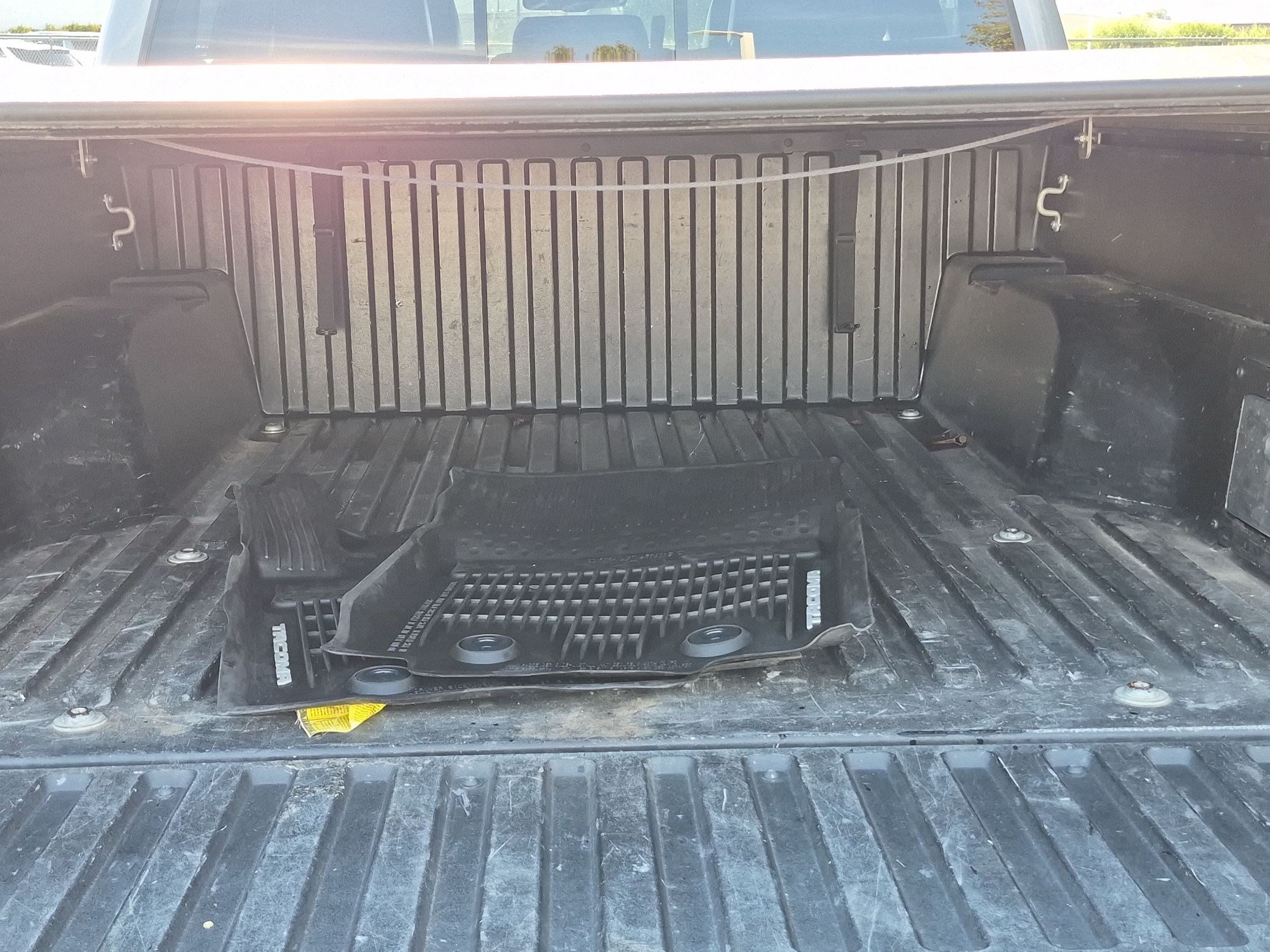 Used 2019 Toyota Tacoma TRD Off-Road w/ TRD Premium Off Road Package AWD/4WD image 32