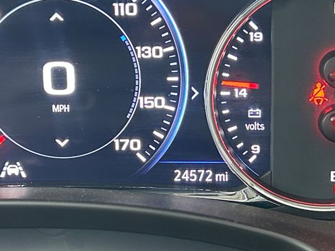 Used 2023 GMC Terrain Denali w/ Denali Premium Package image 2