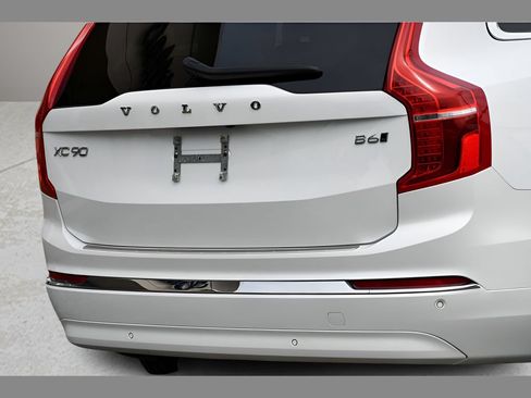 Used 2024 Volvo XC90 B6 Plus w/ Protection Package Premier AWD/4WD image 30