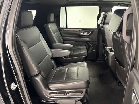 Used 2021 Chevrolet Suburban Z71 image 23
