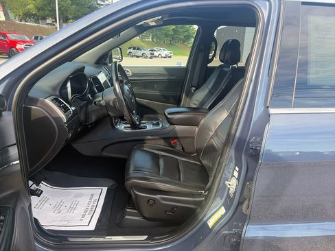 Used 2021 Jeep Grand Cherokee Limited w/ Trailer Tow Group IV AWD/4WD image 10