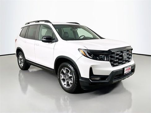 Certified 2022 Honda Passport TrailSport image 16