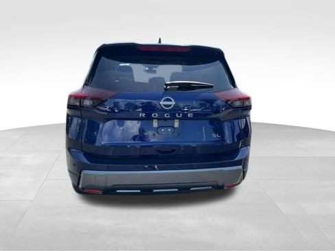 Used 2026 Nissan Rogue SL FWD image 6