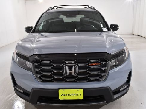 Used 2025 Honda Passport TrailSport image 3
