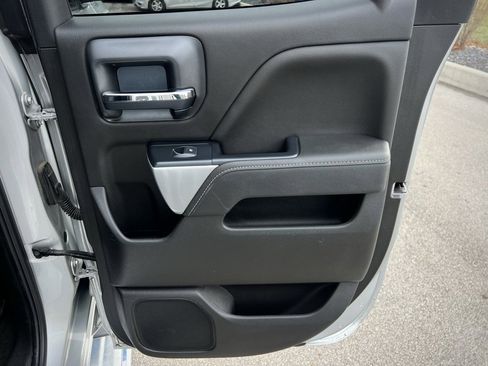 Used 2018 Chevrolet Silverado 1500 LT w/ All Star Edition image 32