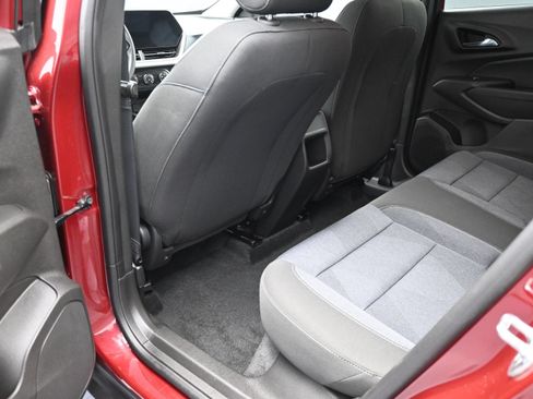 Used 2024 Chevrolet Trax LS FWD image 25