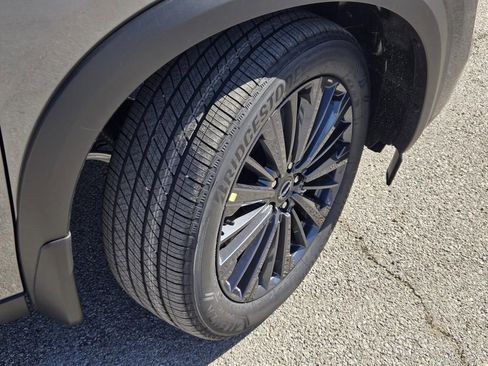 New 2026 Nissan Pathfinder SL image 6