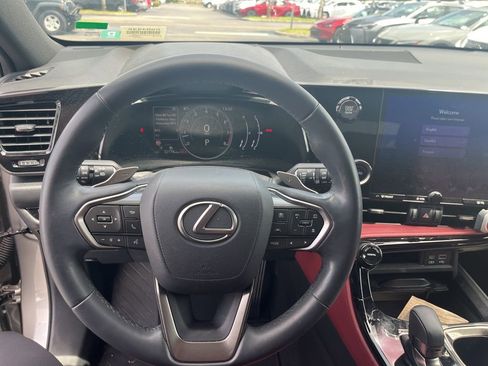 Used 2023 Lexus NX 250 FWD w/ Towing Package (2000 Lbs) image 19