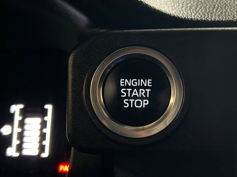 Used 2025 Toyota 4Runner SR5 image 29