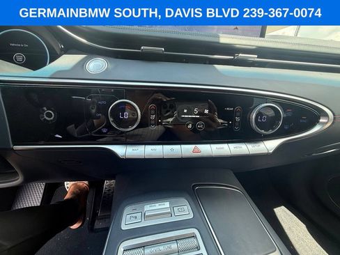 Used 2023 Genesis GV70 2.5T w/ Sport Prestige Package AWD/4WD image 21