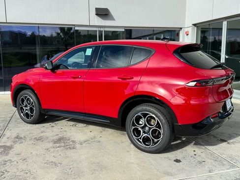 Used 2025 Alfa Romeo Tonale image 5