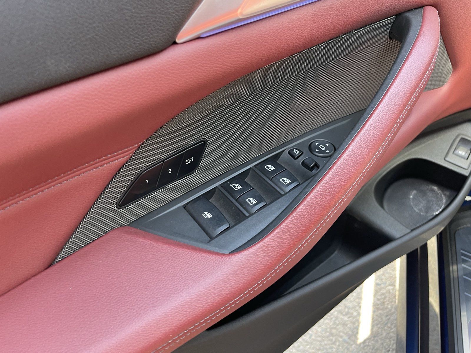 Used 2023 BMW 430i Convertible w/ M Sport Package RWD image 10